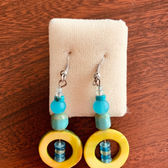 Earrings Genuine Turquoise & Mother of Pearl Drop High Quality! - Picture 1 of 4